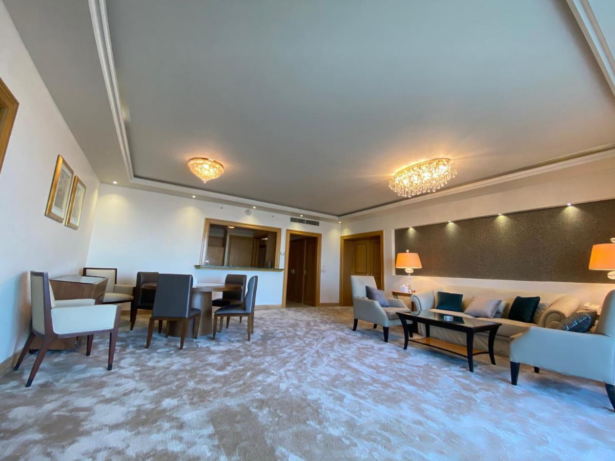 Chez Haytham At Four Seasons Nile Plaza Residential Suite Cairo Ngoại thất bức ảnh